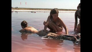 Abelina &amp;amp; Valentina Lets Wash Now