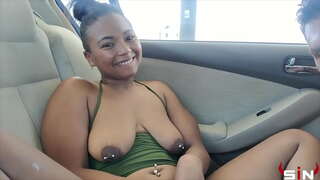 Валкани Курва добива fucked надвор Валкани Курва добива fucked надвор